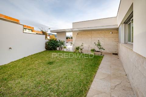 Moradia t4 individual no centro de braga