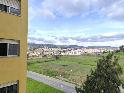 Apartamento para investimento / remodelação