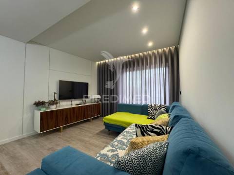 Apartamento t2 na póvoa de varzim - próximo da praia