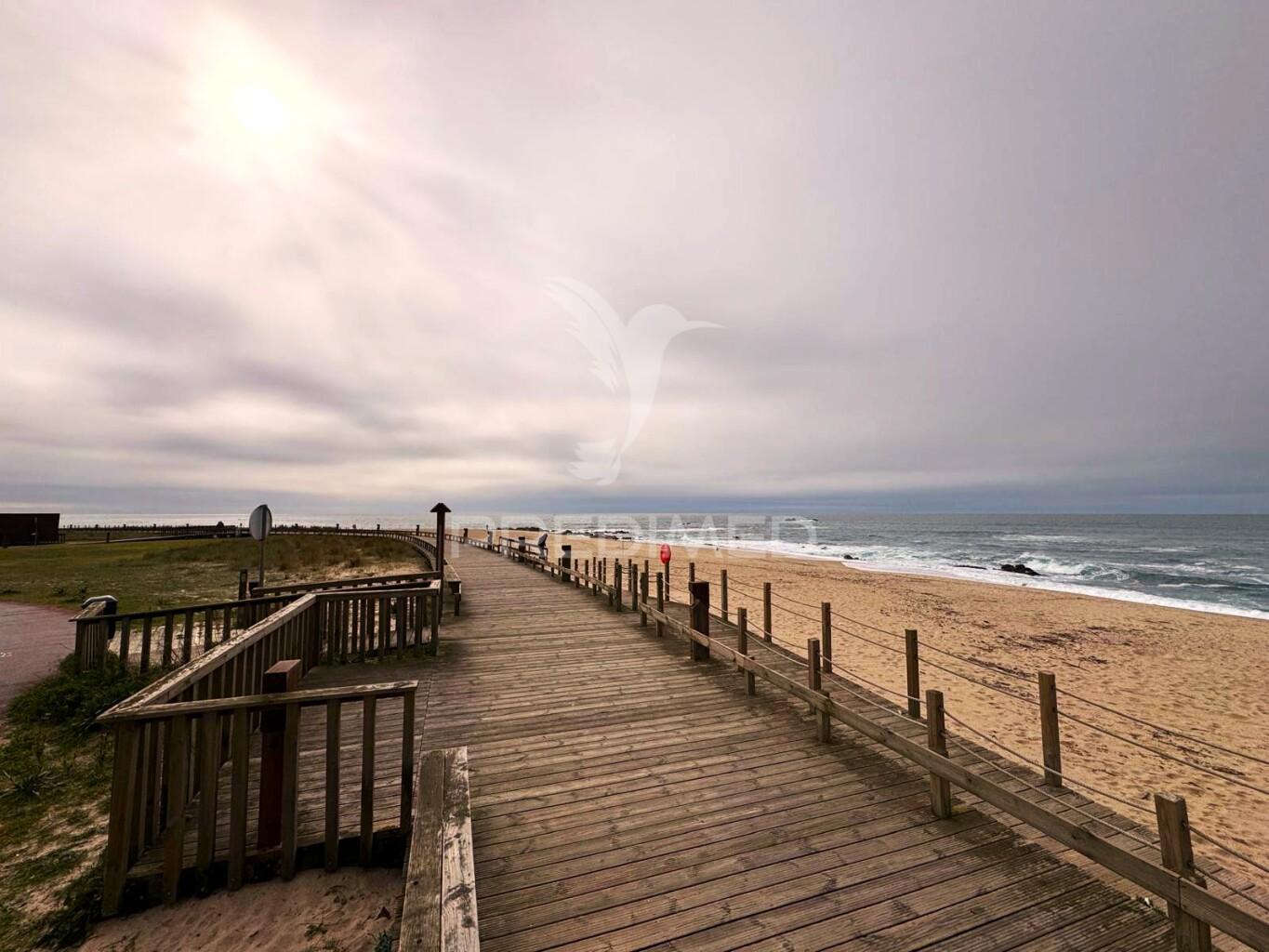 Apartamento t2 na póvoa de varzim - próximo da praia