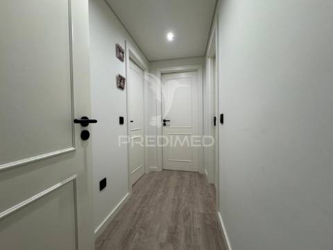 Apartamento t2 na póvoa de varzim - próximo da praia