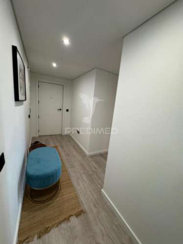 Apartamento t2 na póvoa de varzim - próximo da praia