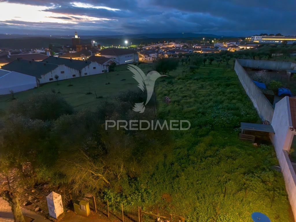 Vende-se lote urbano de 893m² em alandroal – oportunidade única!