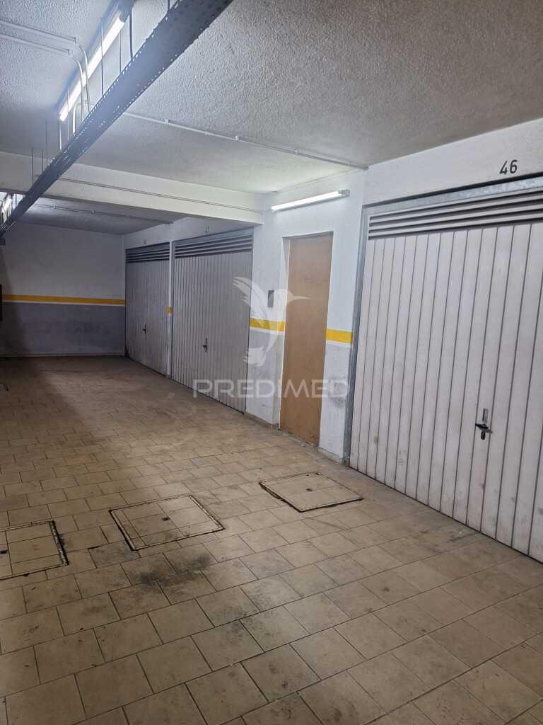 Garagem box centro de almada