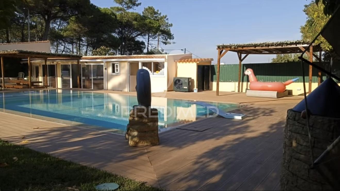 Moradia de luxo com piscina aquecida próximo a sintra