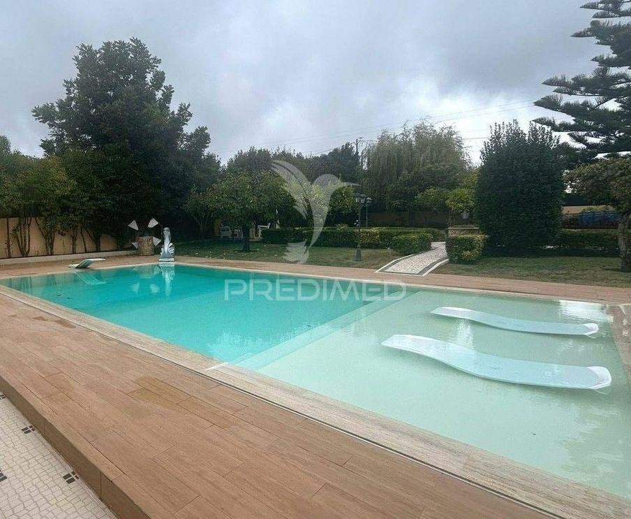Moradia de luxo com piscina aquecida próximo a sintra