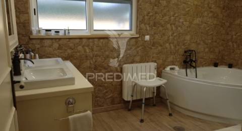 Moradia de luxo com piscina aquecida próximo a sintra