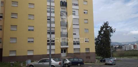 Apartamento t3 para remodelação | 125m² | loures