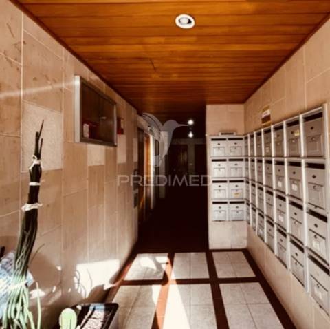 Apartamento t3 para remodelação | 125m² | loures