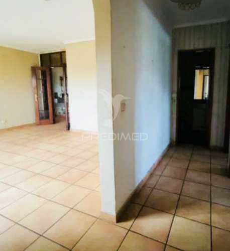 Apartamento t3 para remodelação | 125m² | loures