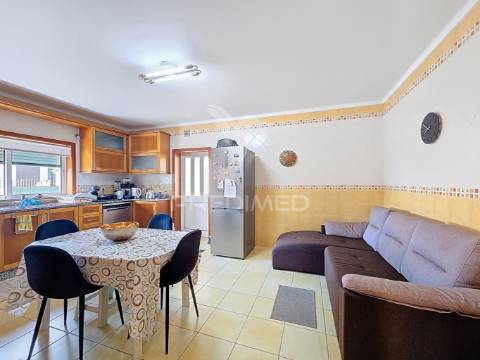 Moradia t4 na quinta do loureiro