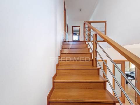Moradia t4 na quinta do loureiro