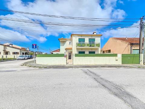 Moradia t4 na quinta do loureiro
