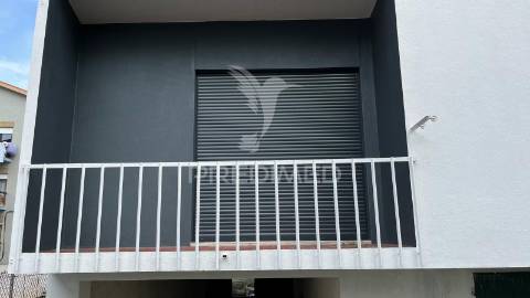 Apartamento t4+1 em torres novas