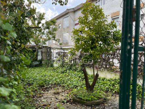 Apartamento t4+1 em torres novas