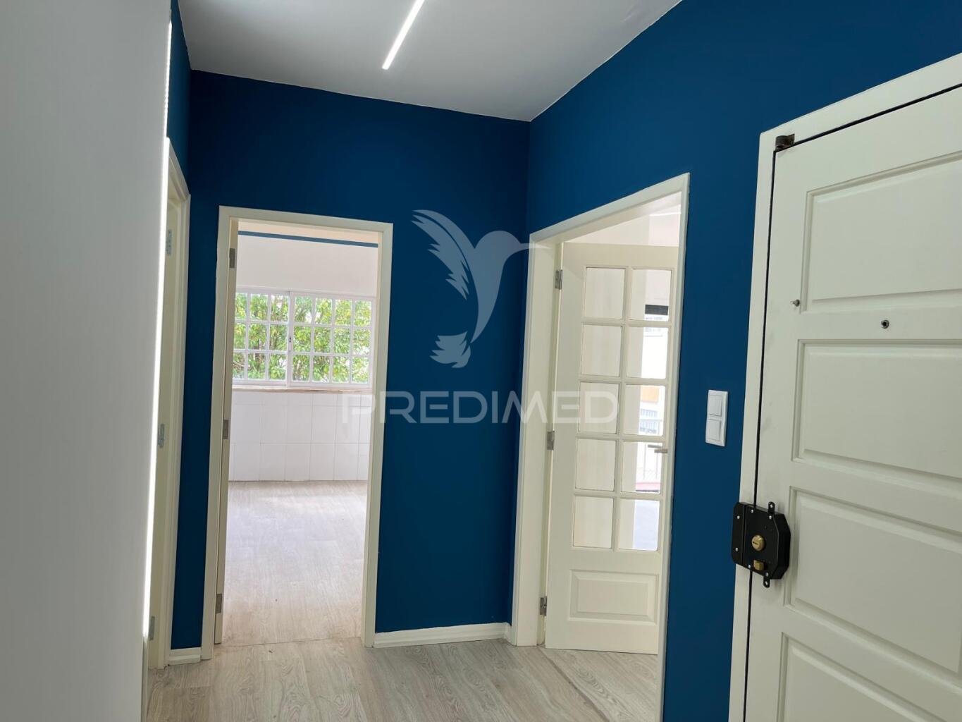 Apartamento t4+1 em torres novas