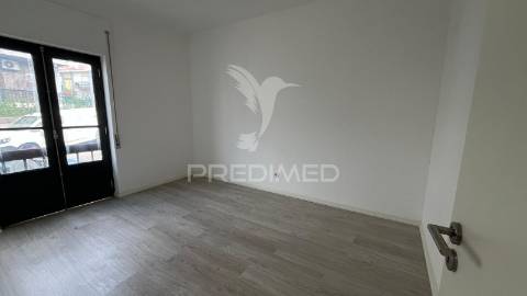 Apartamento t4+1 em torres novas