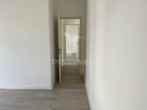 Apartamento t4+1 em torres novas