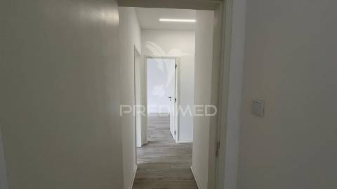 Apartamento t4+1 em torres novas
