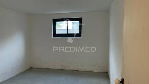 Apartamento t4+1 em torres novas