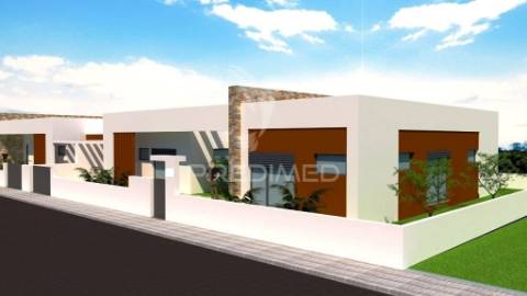 Moradia isolada t4, c/piscina e garagem,  oleiros - azeitão