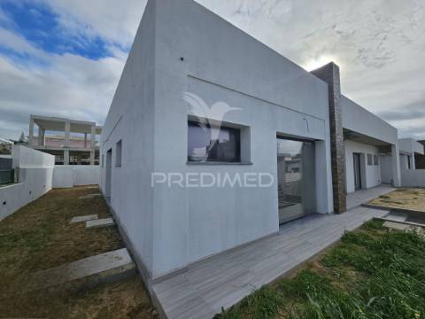 Moradia isolada t4, c/piscina e garagem,  oleiros - azeitão