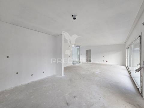 Moradia isolada t4, c/piscina e garagem,  oleiros - azeitão