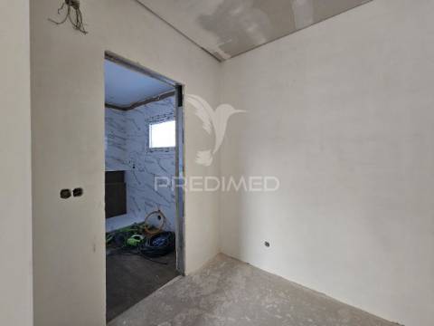 Moradia isolada t4, c/piscina e garagem,  oleiros - azeitão