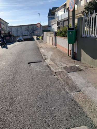 Moradia t4 junto ao metro de francos - porto