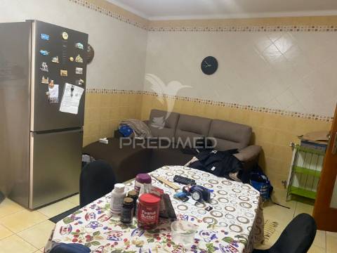 Moradia t4 na quinta do loureiro