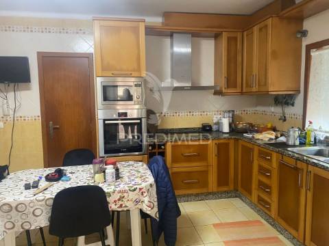 Moradia t4 na quinta do loureiro