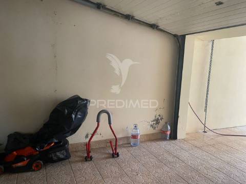 Moradia t4 na quinta do loureiro