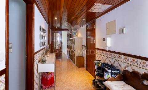 Apartamento t2 c/arrecadação santa marta do pinhal