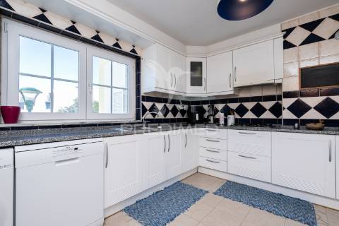 Apartamento t3 duplex com vista mar em cabanas de tavira