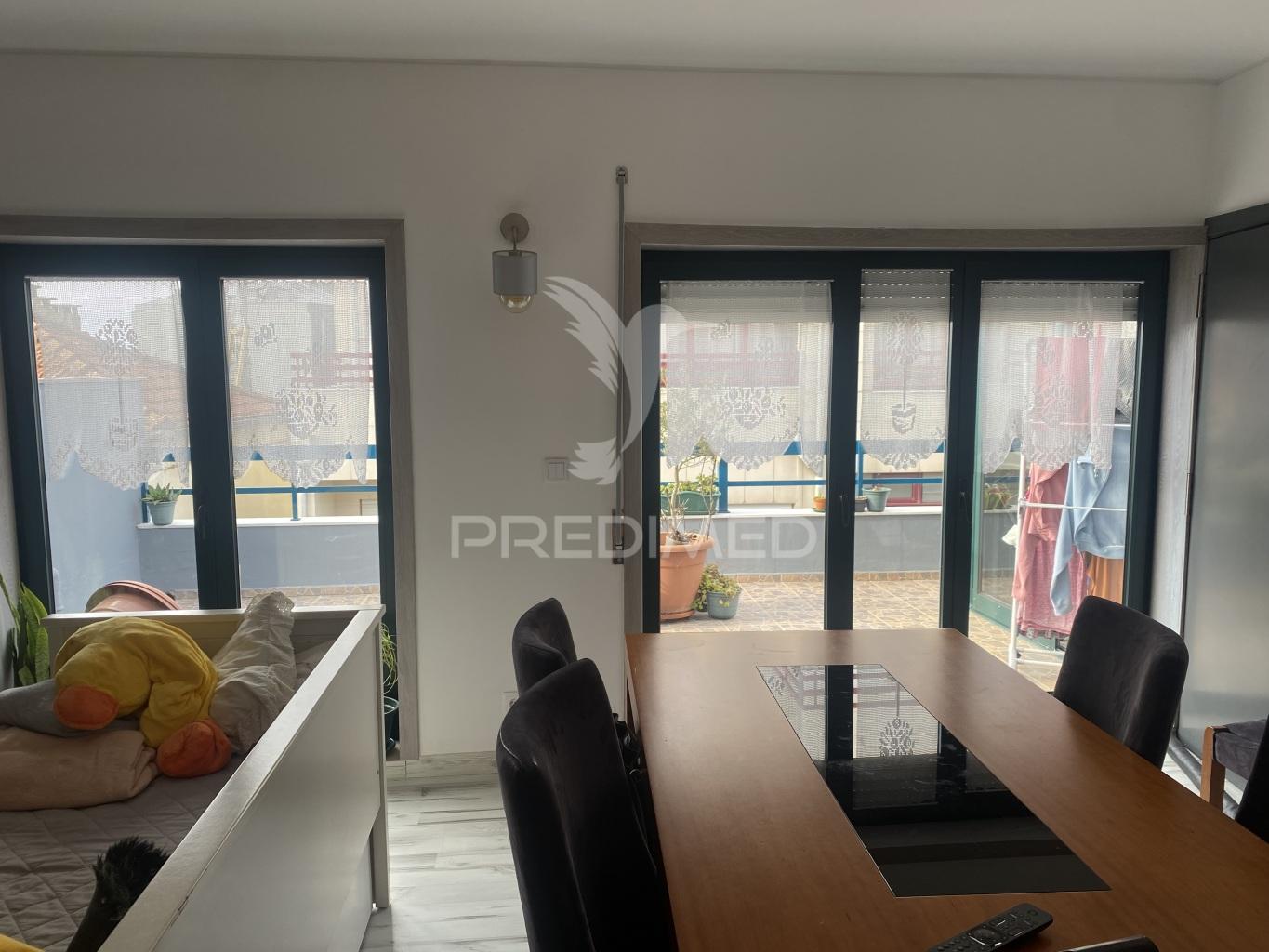 Apartamento t1 com terraço em leça da palmeira