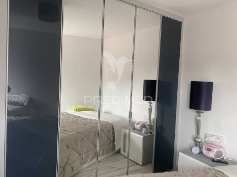 Apartamento t1 com terraço em leça da palmeira
