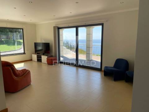 Moradia de luxo na calheta vista mar infinito