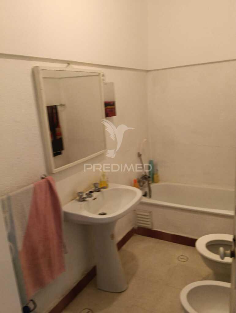 Apartamento t6 nos anjos (lisboa)