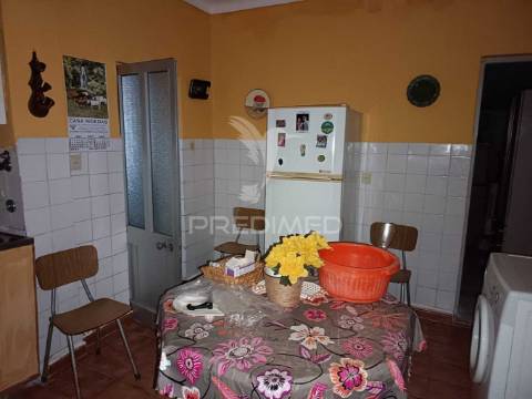 Moradia no bairro da boa fé em elvas - conforto e tradição com vista
