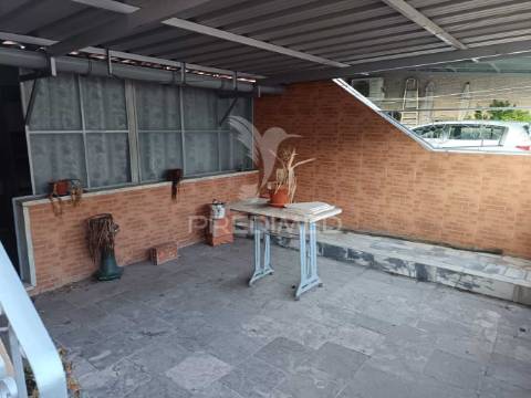 Moradia no bairro da boa fé em elvas - conforto e tradição com vista