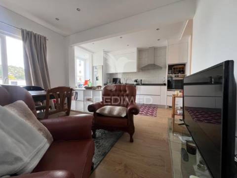Apartamento t2 totalmente remodelado em montalvão