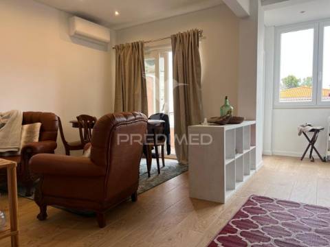 Apartamento t2 totalmente remodelado em montalvão