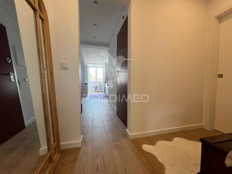 Apartamento t2 totalmente remodelado em montalvão