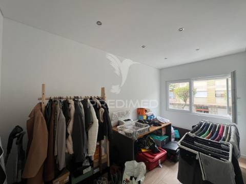 Apartamento t2 totalmente remodelado em montalvão
