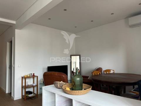Apartamento t2 totalmente remodelado em montalvão