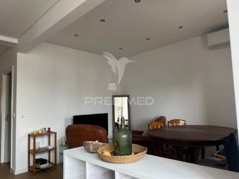 Apartamento t2 totalmente remodelado em montalvão