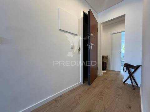 Apartamento t2 totalmente remodelado em montalvão