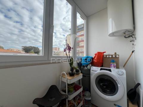 Apartamento t2 totalmente remodelado em montalvão