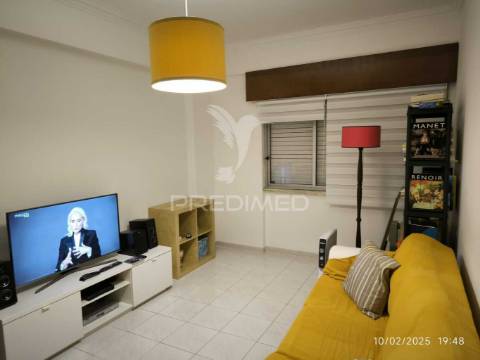 Apartamento t1 pronto a habitar - excelente oportunidade