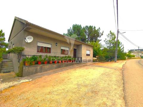 Moradia com terreno